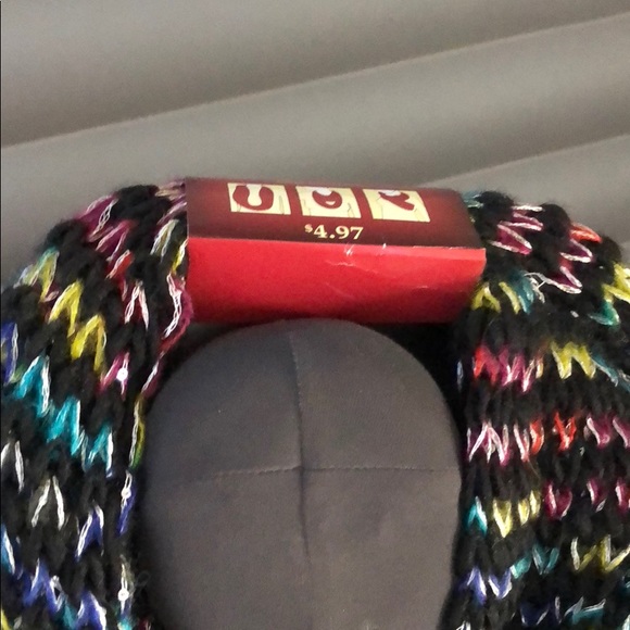 Scarf - Picture 2 of 2